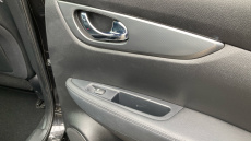 Nissan Qashqai 1.3 DiG-T N-Motion 5dr Petrol Hatchback